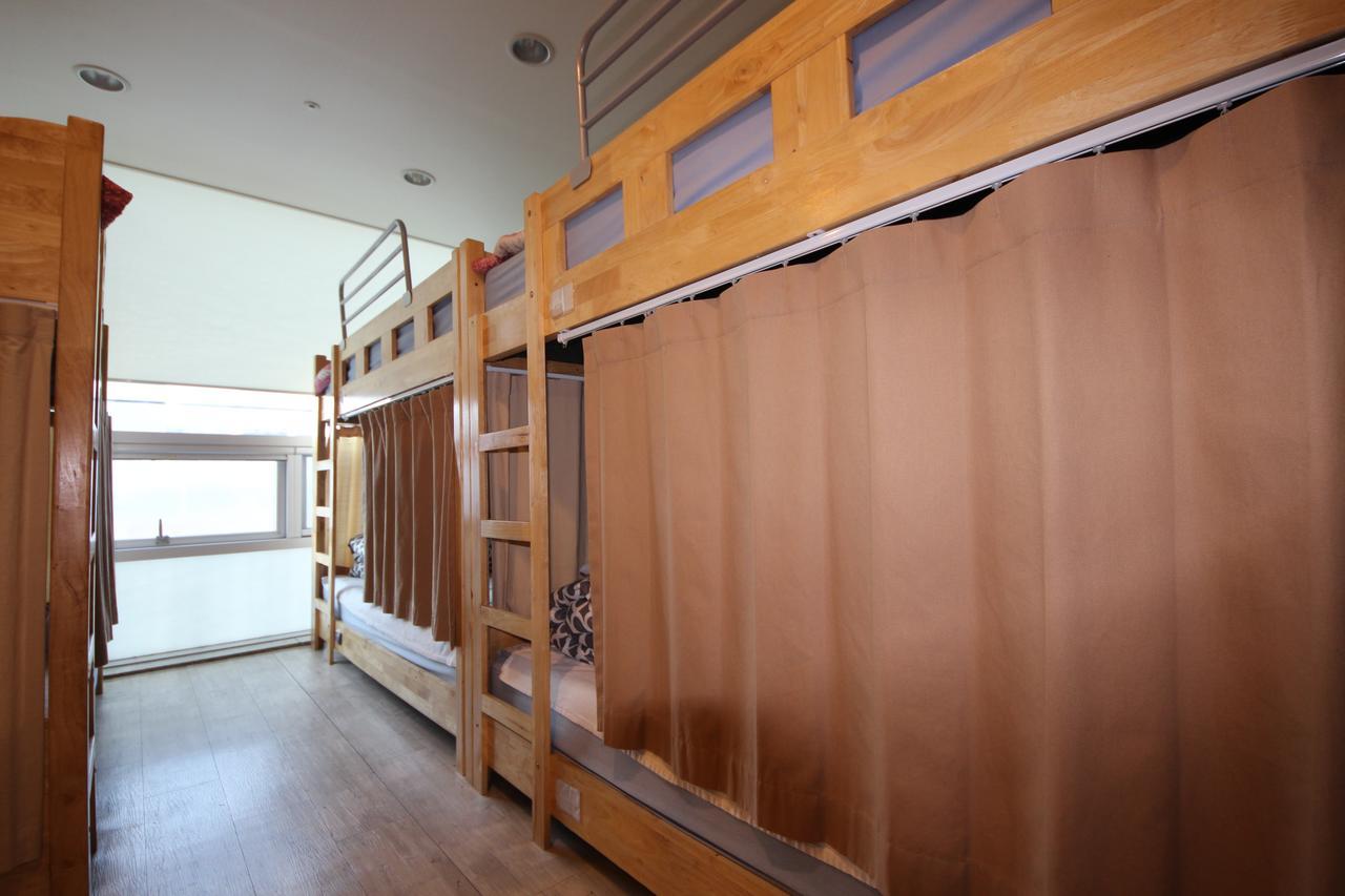 Hostel The New Day Busan Buitenkant foto