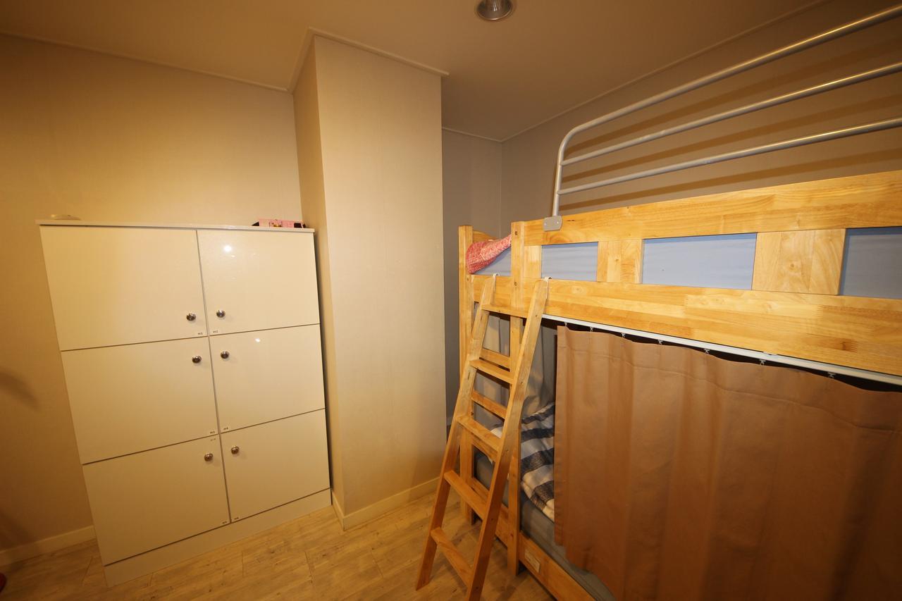 Hostel The New Day Busan Buitenkant foto