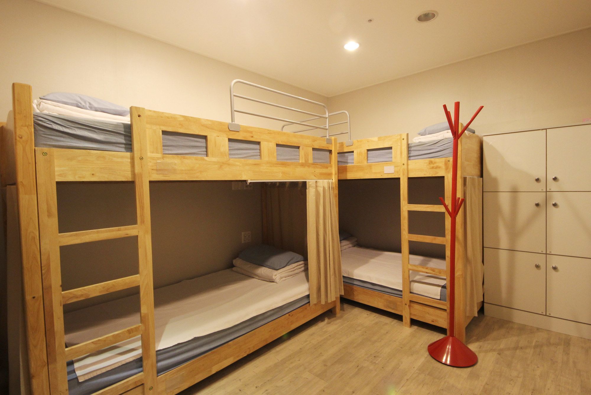 Hostel The New Day Busan Buitenkant foto