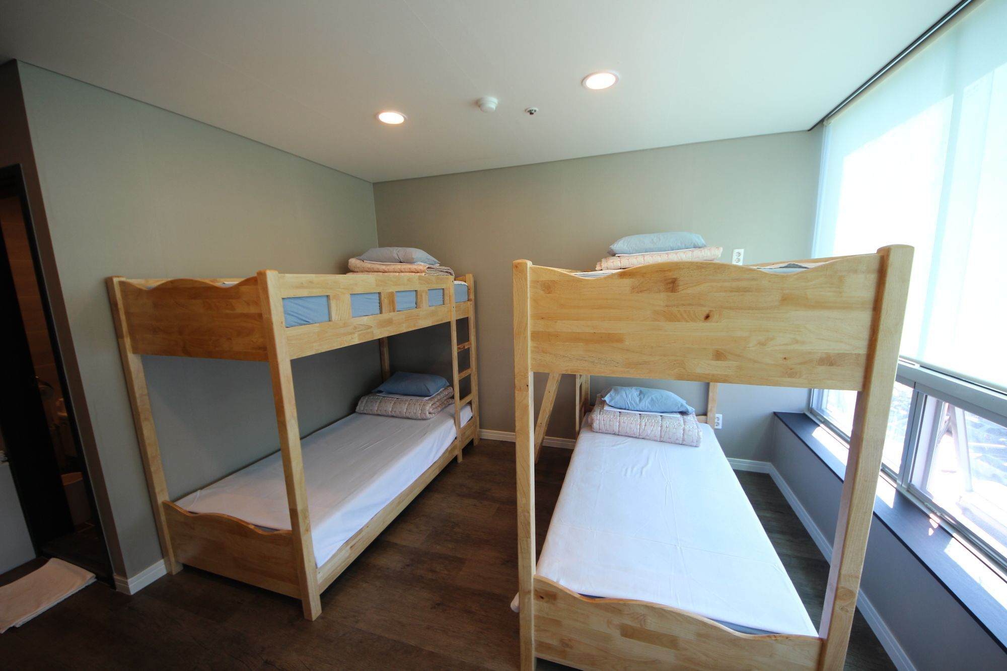 Hostel The New Day Busan Buitenkant foto