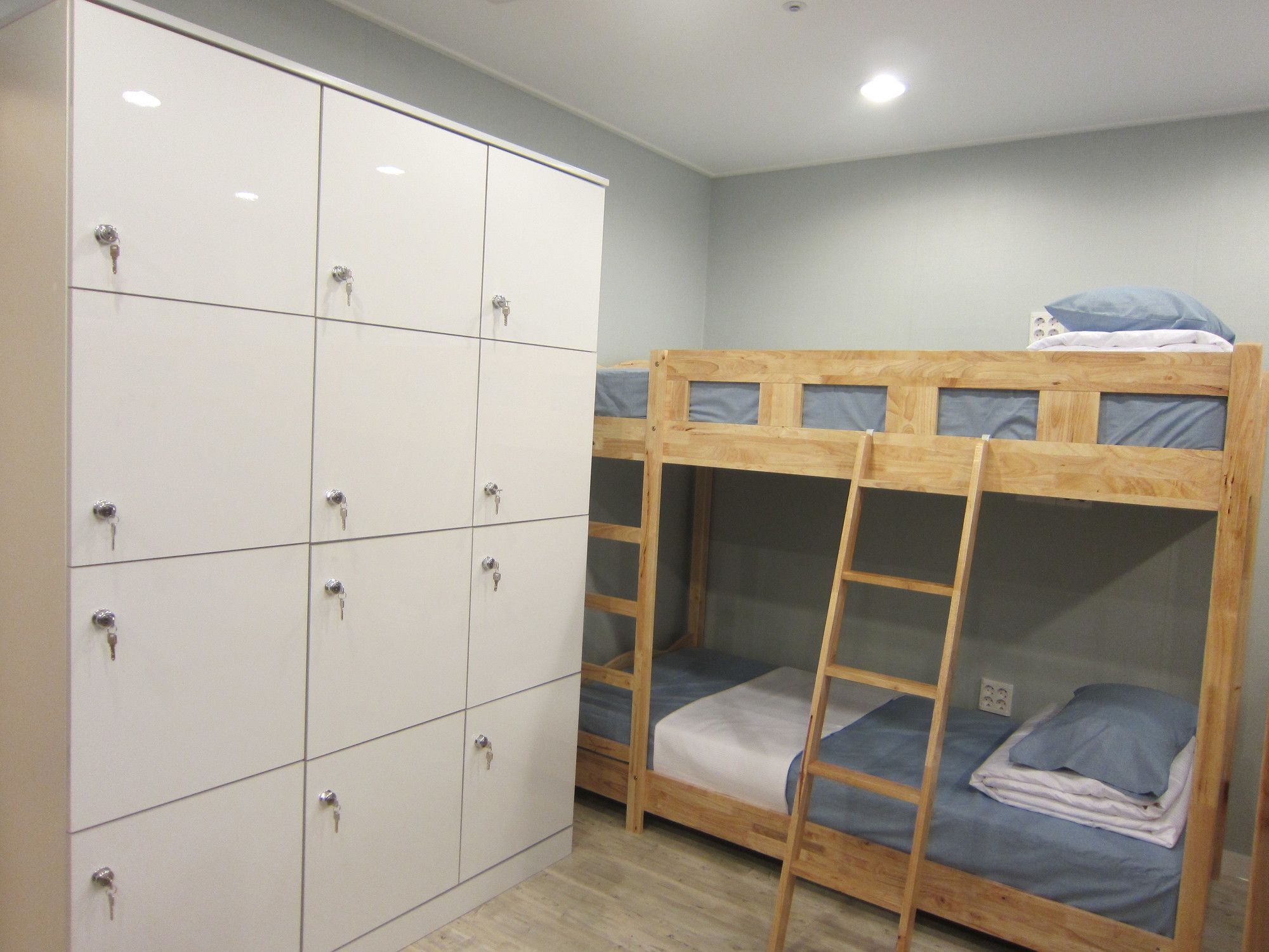 Hostel The New Day Busan Buitenkant foto